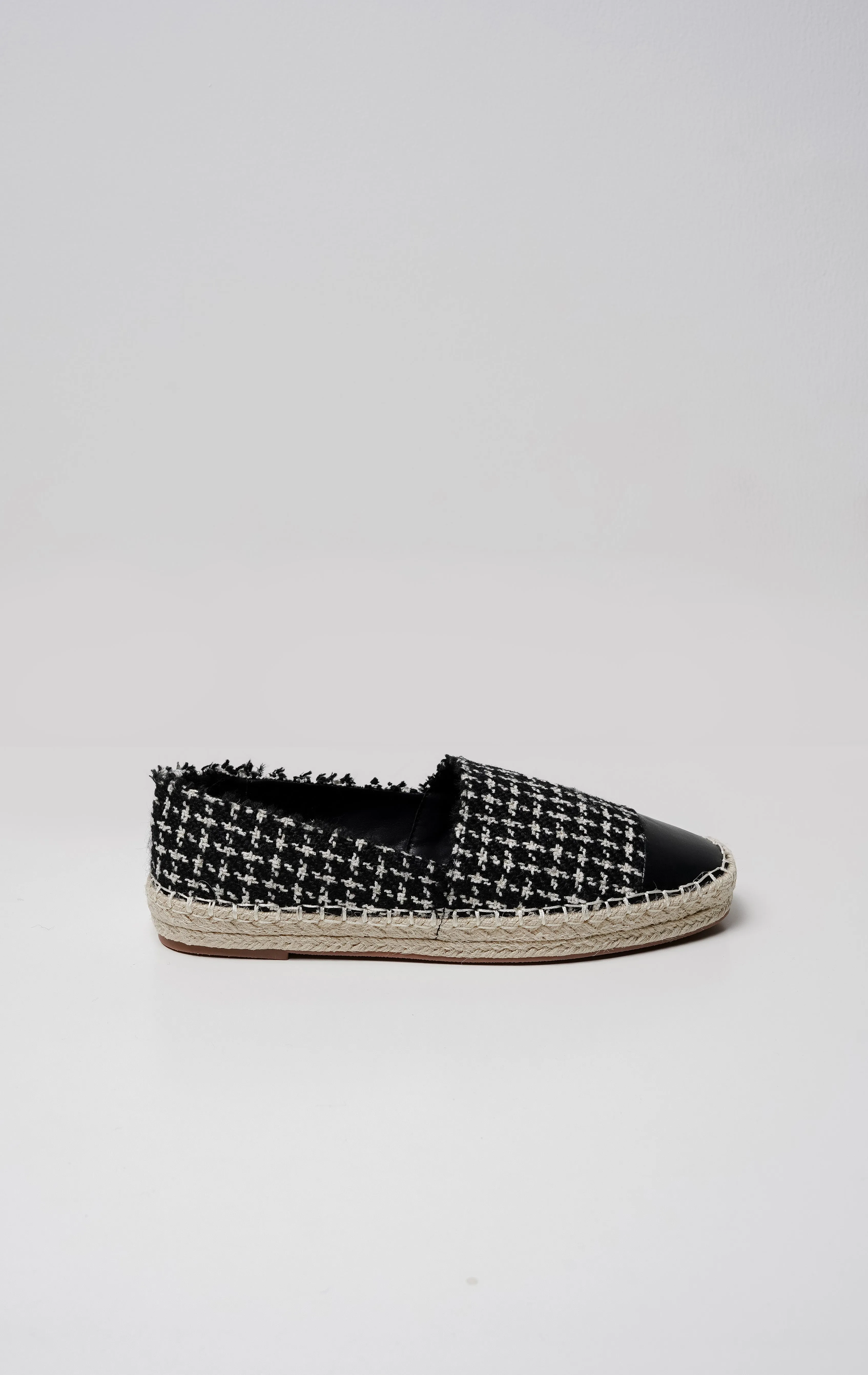 Aridta Espadrilles Black