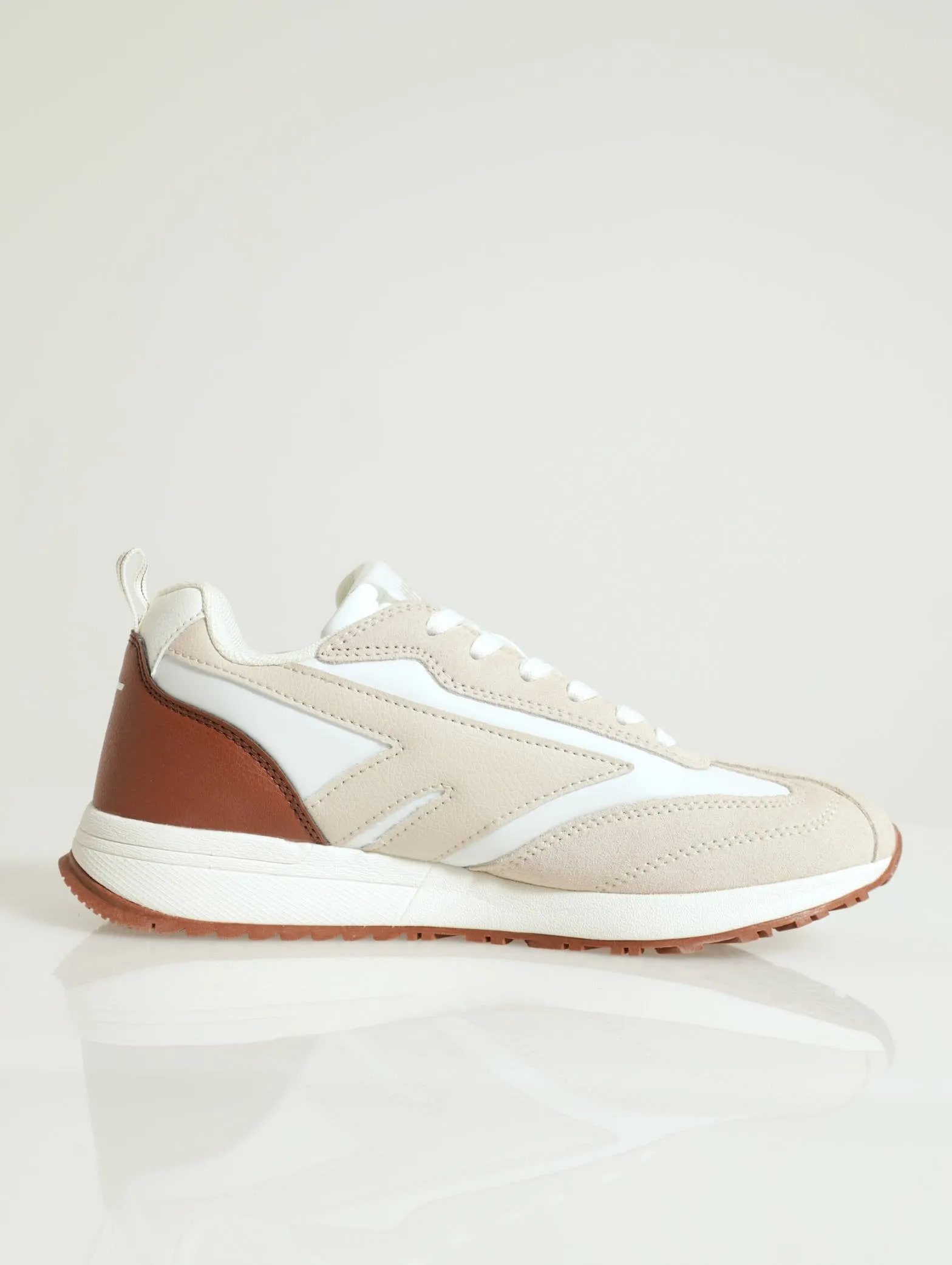 Edge Lifestyle Multi Panel Sneaker - Beige