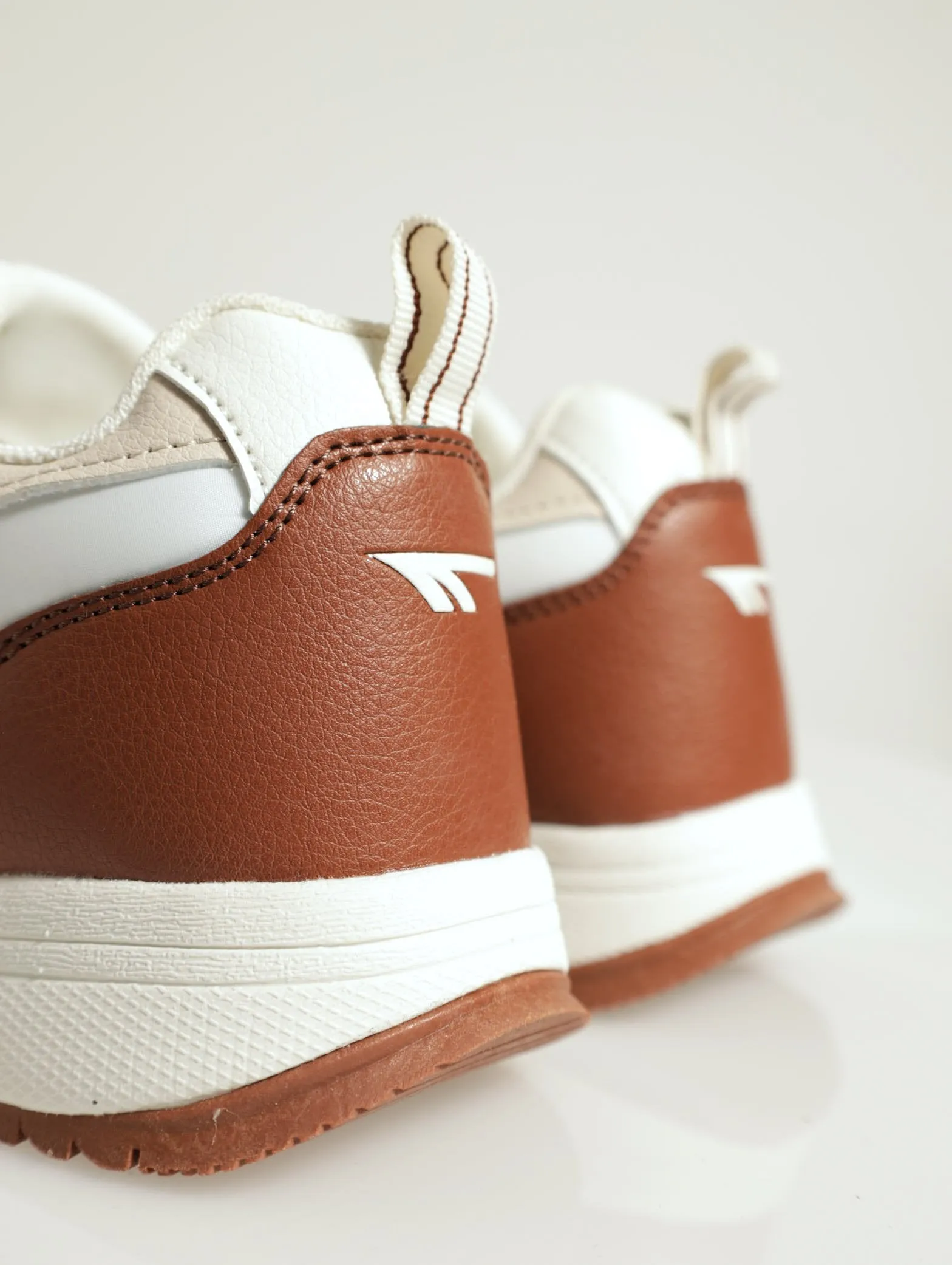 Edge Lifestyle Multi Panel Sneaker - Beige