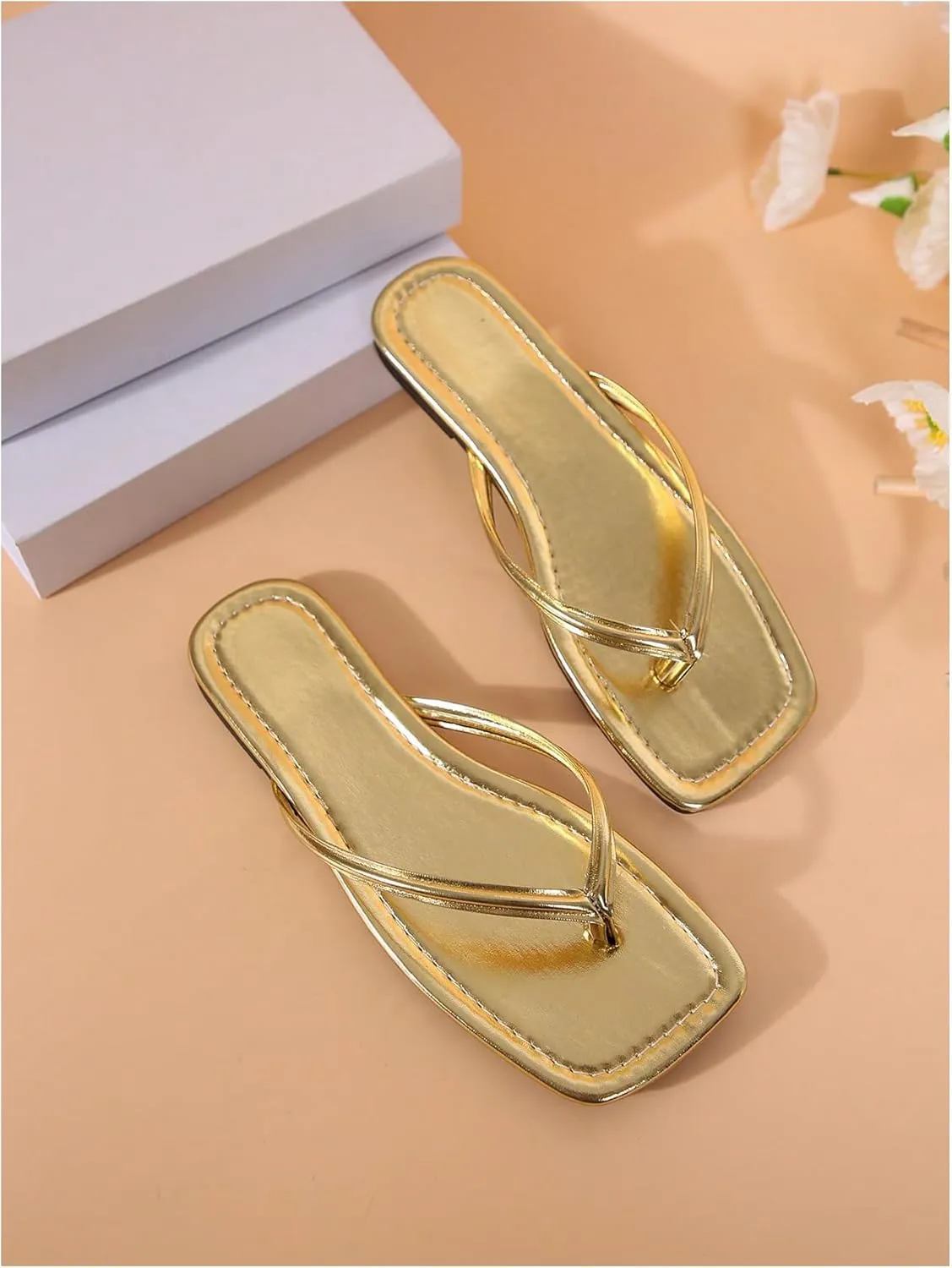 GORGLITTER Women's Square Open Toe Flip Flop Minimalist Thong Flat Sandals Slide On Summer Vacation 2025 Dressy Shoes