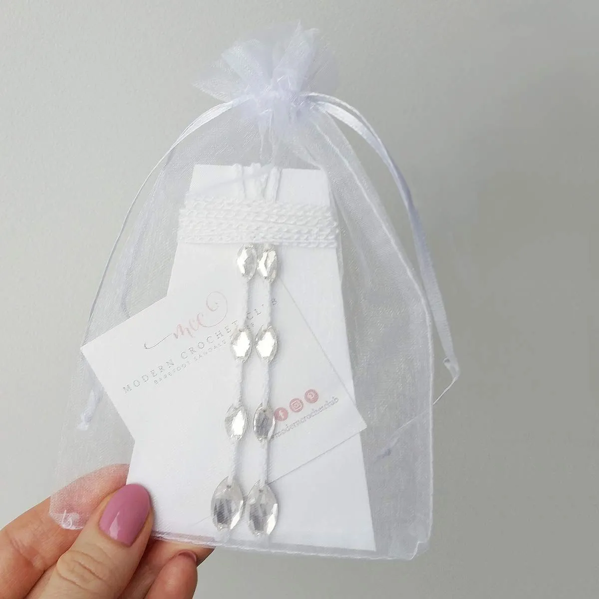 Simple Women Barefoot Sandals Foot Jewelry with Luxury Crystals, Boho Beach Wedding Comfortable Shoes Alternative, Destination Summer Accessory (White & Crystal)