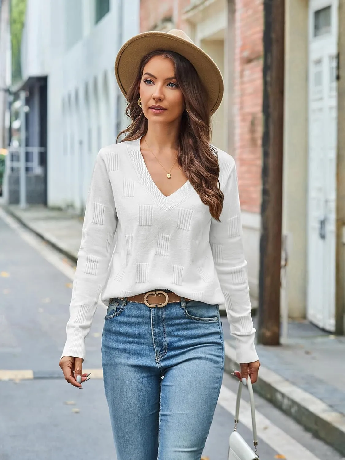 Sweaters for Women Trendy Fall Fashion 2025 Womens Long Sleeve Tops Shirts Blouses V Neck Casual Lightweight Pullover Sweater