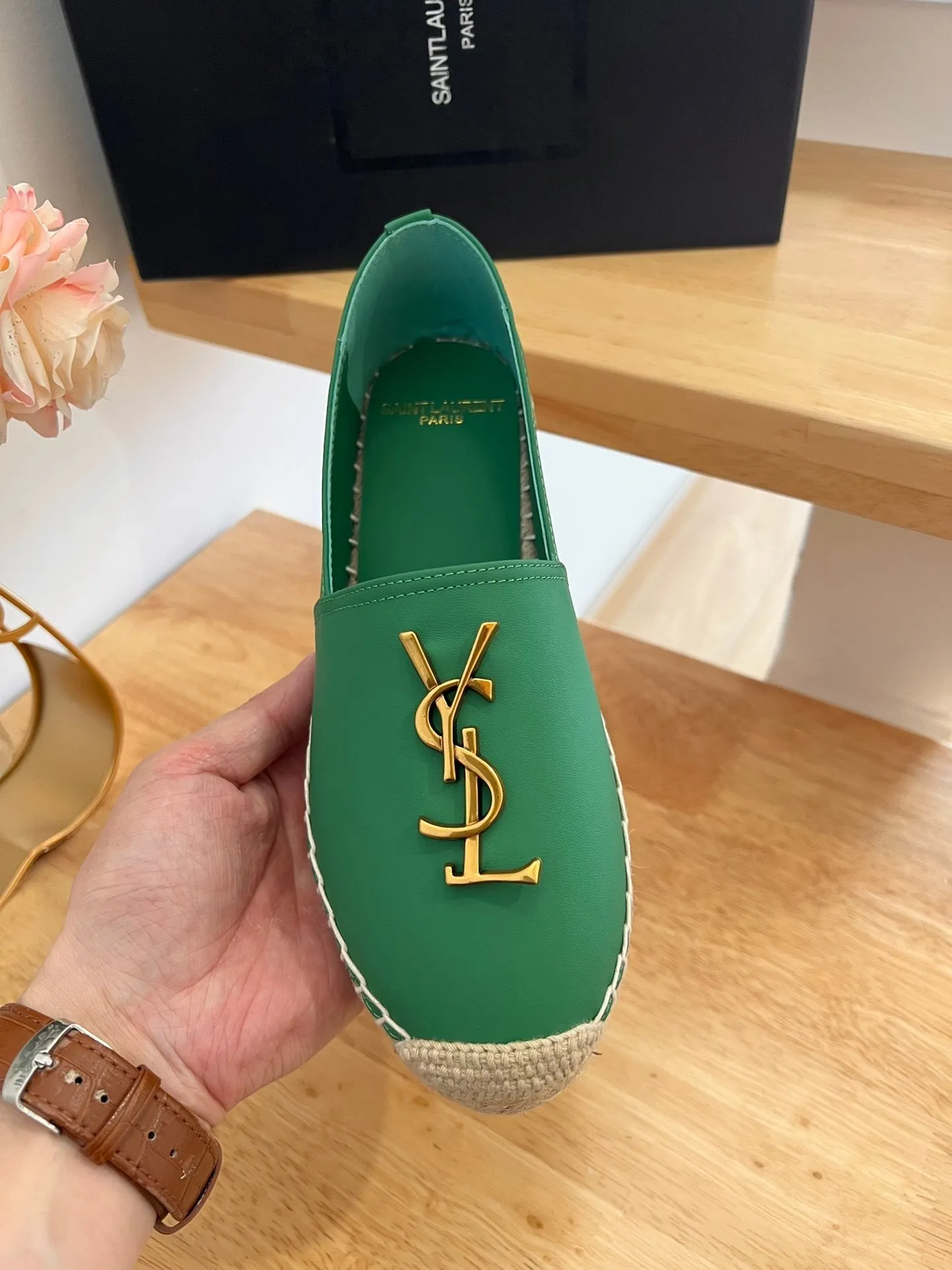 Trusted by customers Extensive variety DARK GREEN ON SLIP YVES CALFSKIN LOGO Laurent SL Saint