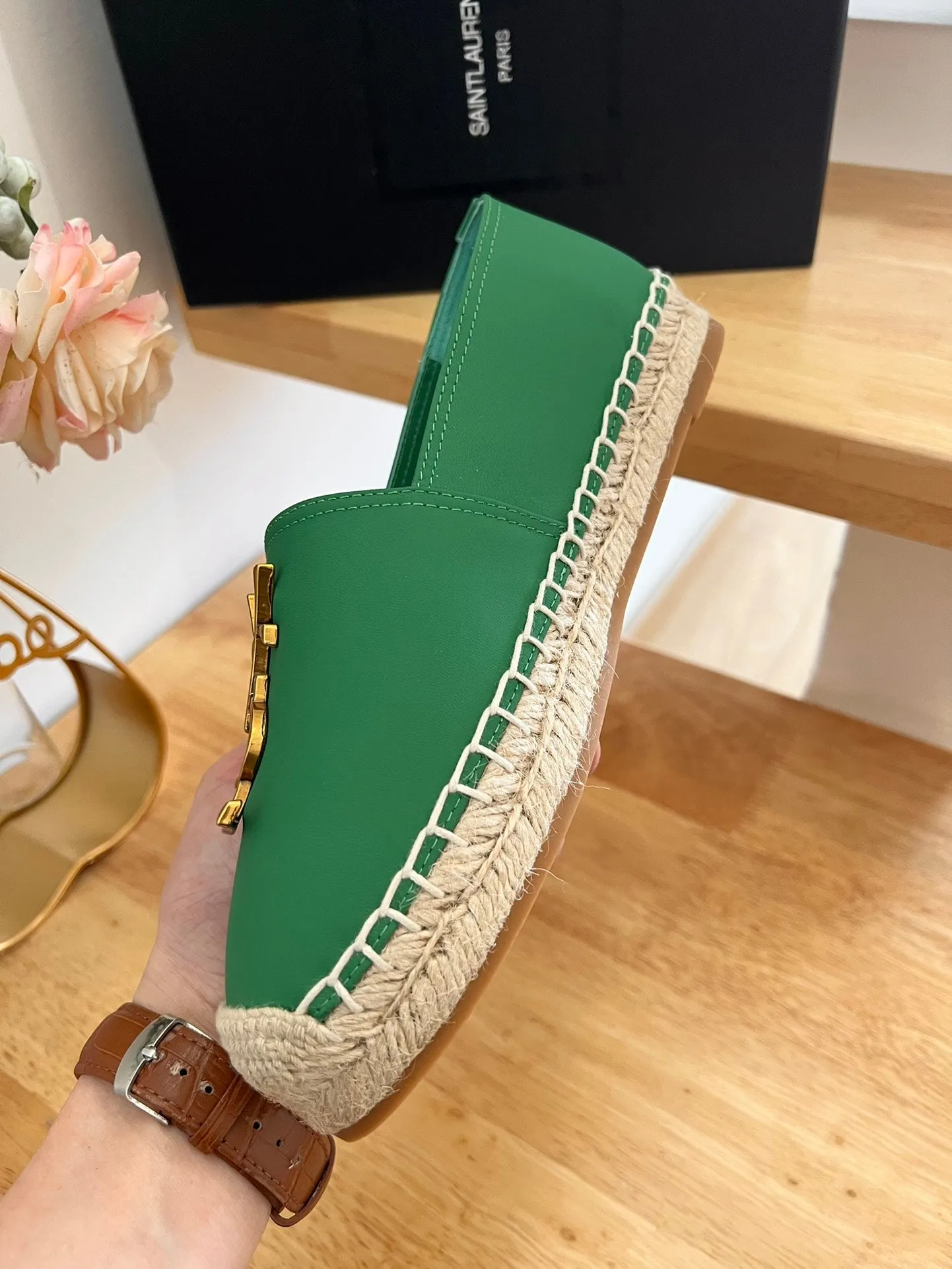 Trusted by customers Extensive variety DARK GREEN ON SLIP YVES CALFSKIN LOGO Laurent SL Saint