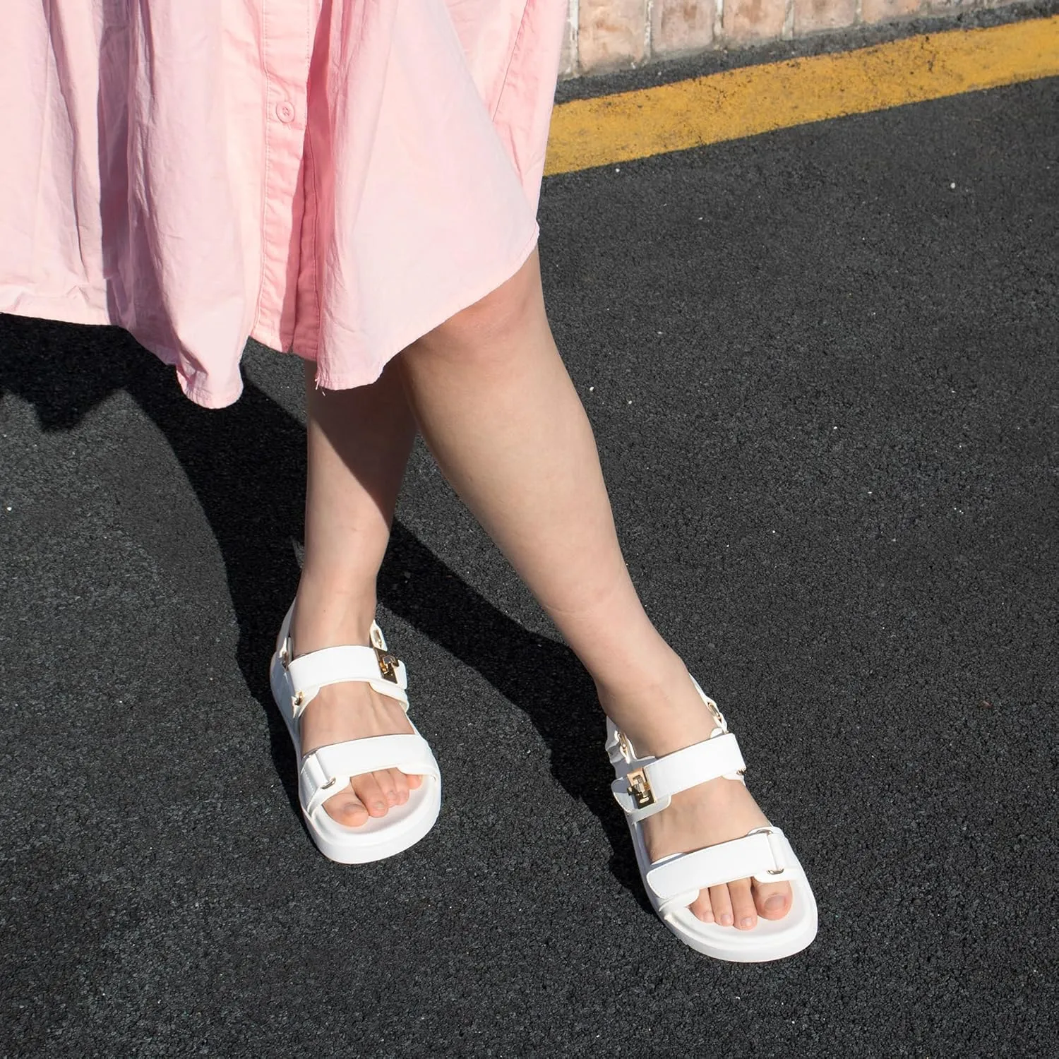 Women's Flat Sandals Adjustable Double Strap Slide Sandals Open Toe Slip on Shoes Resistant Leather Footbed Comfort Sandals Dressy for Summer Beach Vacation