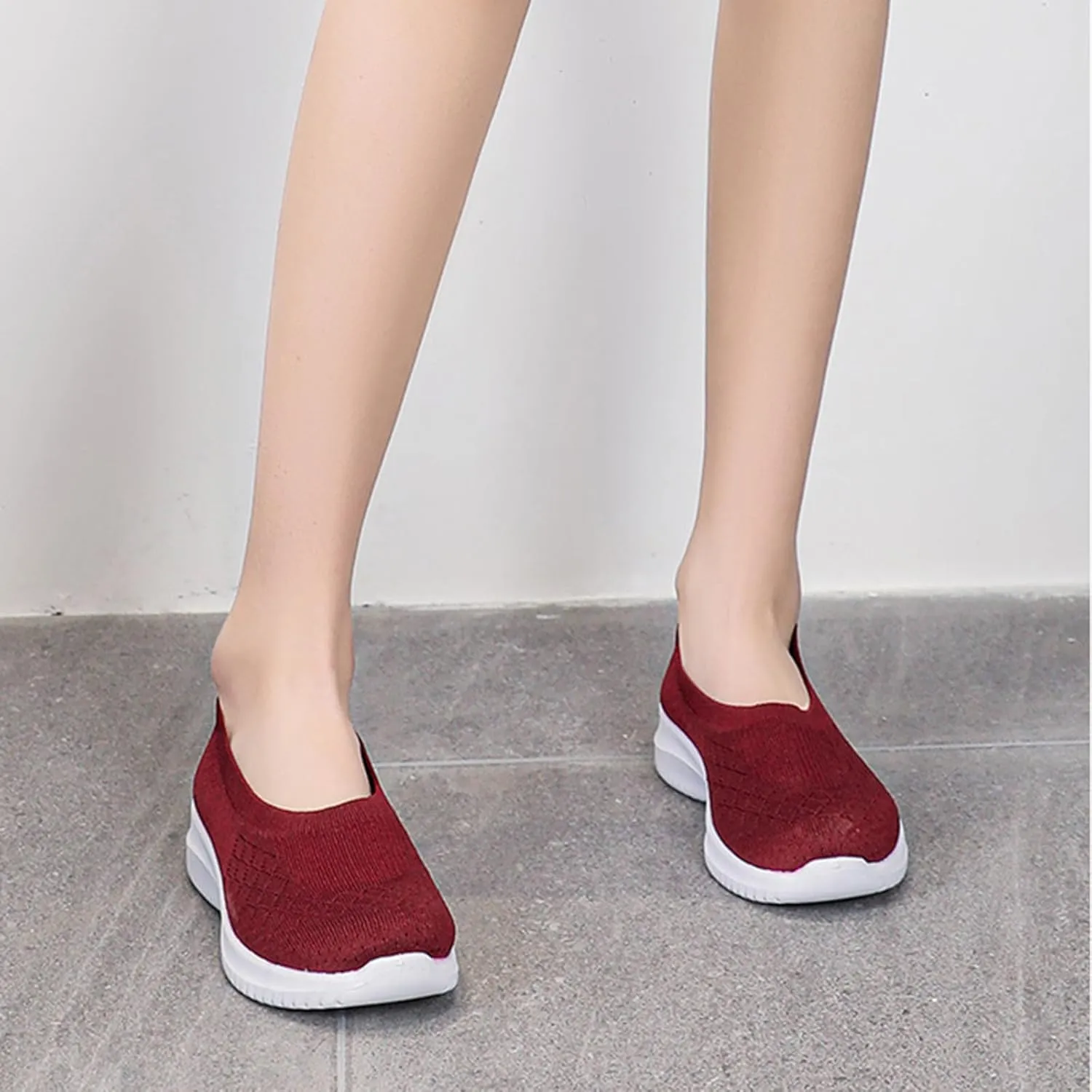 Women’s Knitted Flat Walking Shoes Comfortable Slip On Mesh Lightweight Low Heel Sneakers Casual Soft Gym Nurse Work Mom Loafers