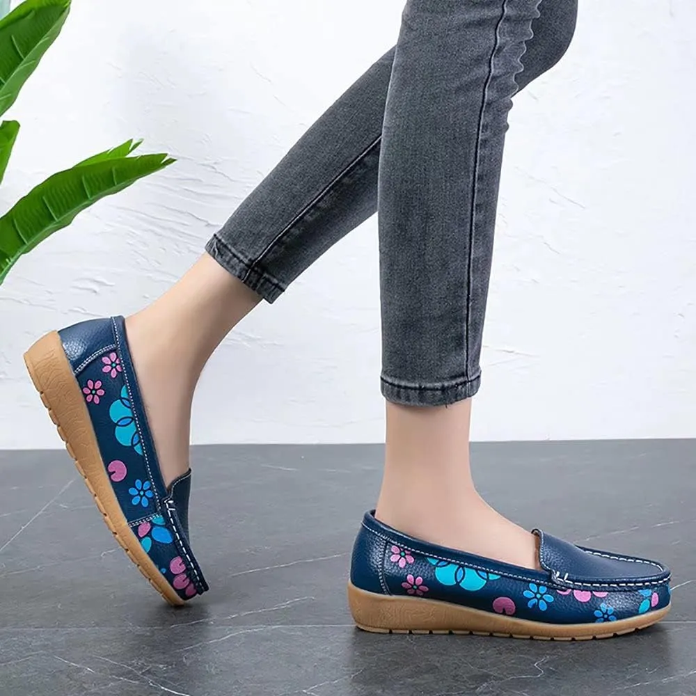 Women's Leather Loafers Driving Moccasins Casual Slip-On Boat Shoes Comfort Walking Flat Loafer for Women Wide Width