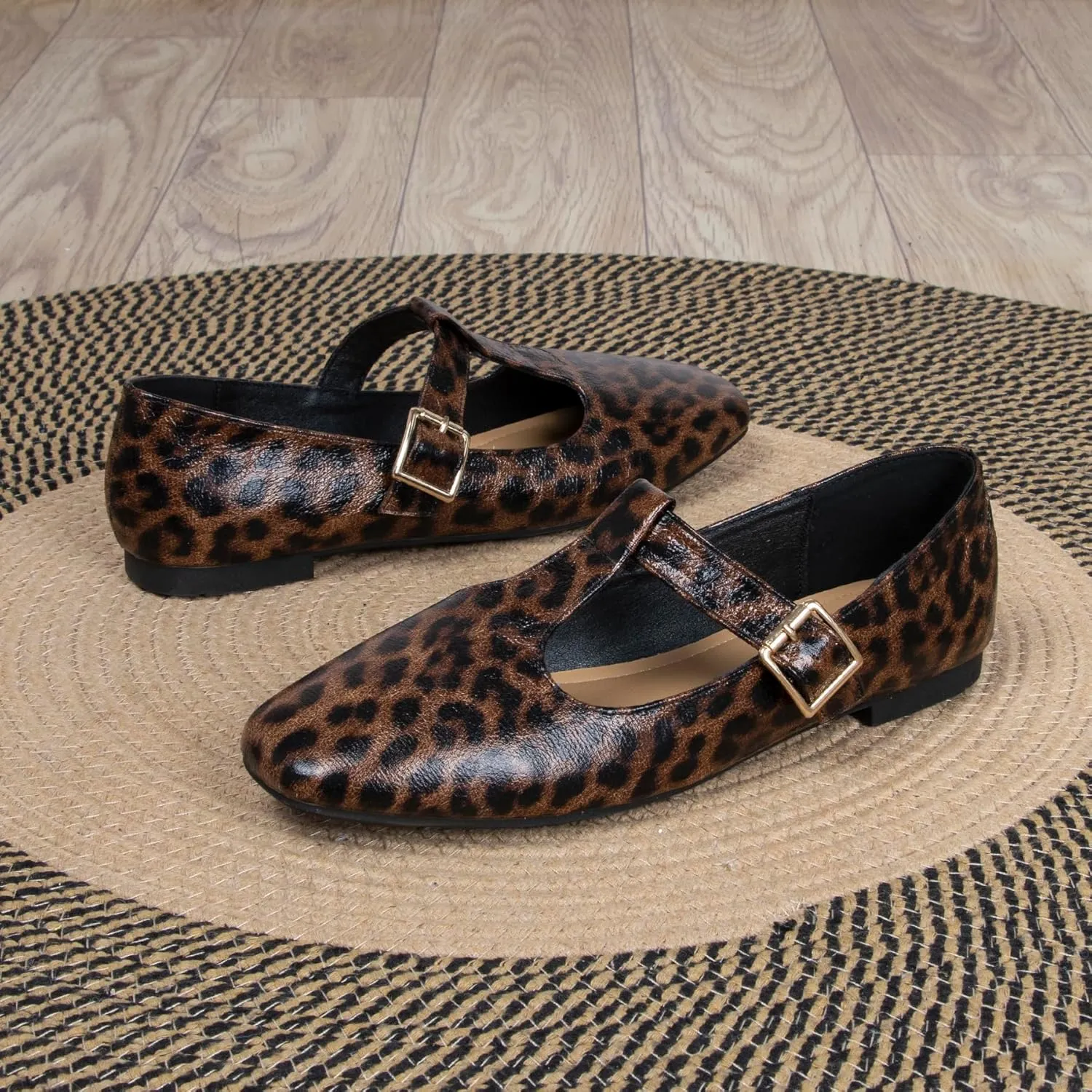 Women's Slip On T-Strap Mary Jane Flats Low Chunky Heel Comfy PU Round Toe Flat Shoes for Women Work Dressy Closed Toe Adjustable Strap Ballet Flats