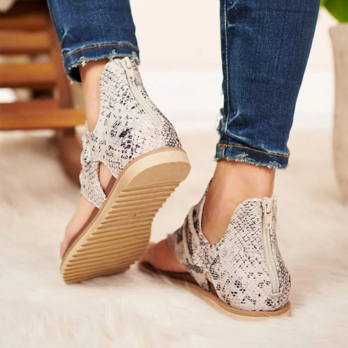 Women's Summer Gladiator Sandals Casual Comfortable Flip Flops Beach Shoes Ankle T-Strap Fashion Flat Heel Slip On Sandals for Summer (US9, Snakeskin Printed)