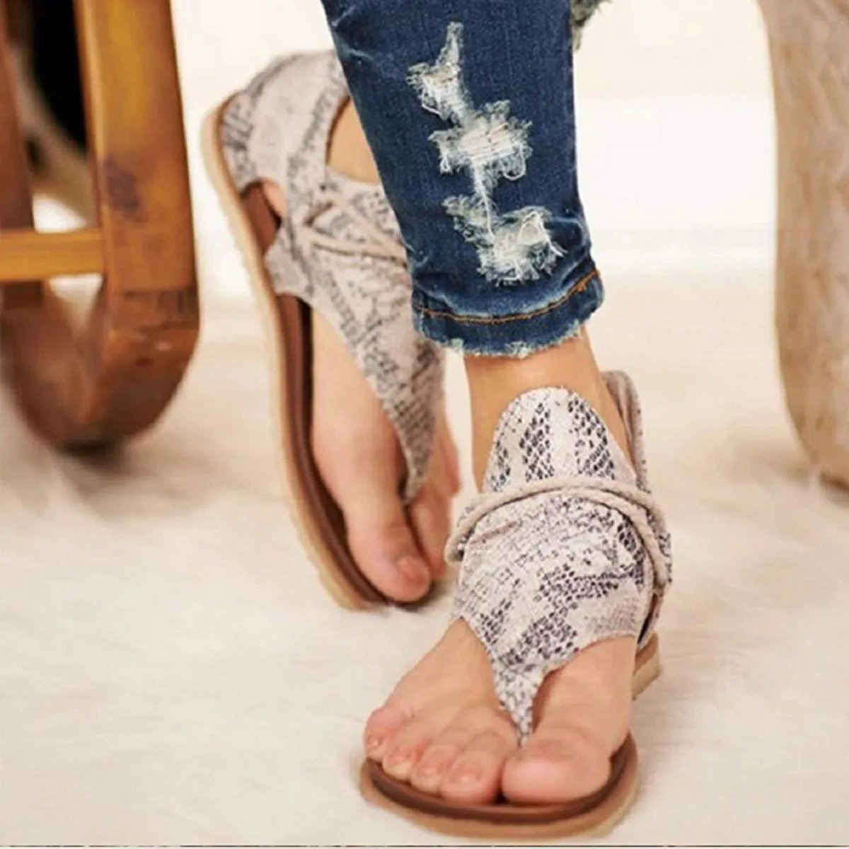 Women's Summer Gladiator Sandals Casual Comfortable Flip Flops Beach Shoes Ankle T-Strap Fashion Flat Heel Slip On Sandals for Summer (US9, Snakeskin Printed)